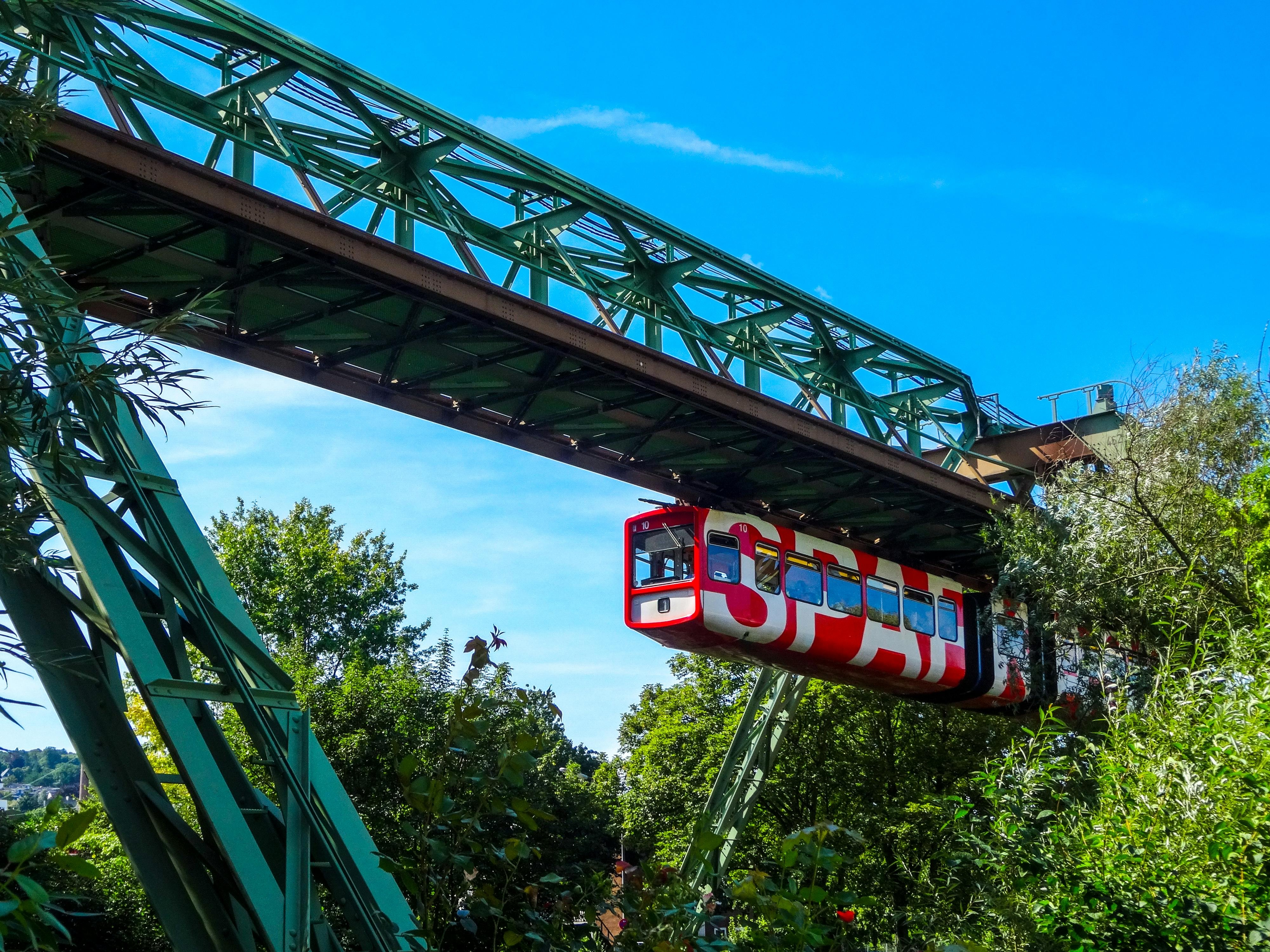 schwebebahn-wuppertal-besotel-